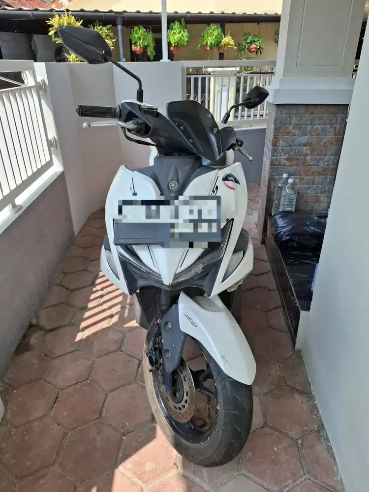 Jual Yamaha Aerox 2017 ABS Keyless Warna Putih