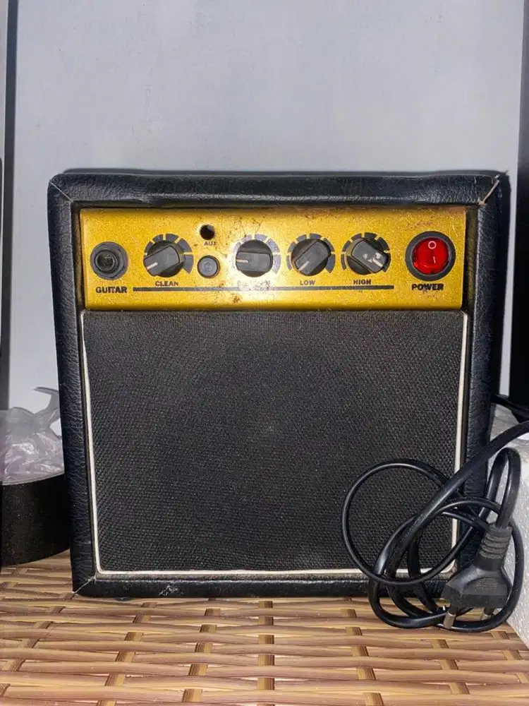 AMPLI MARSHALL GITAR LISTRIK