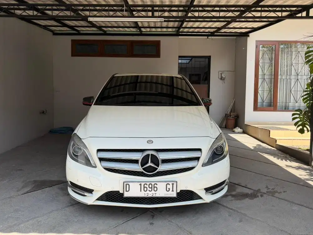 Mercedes Benz W246/B200