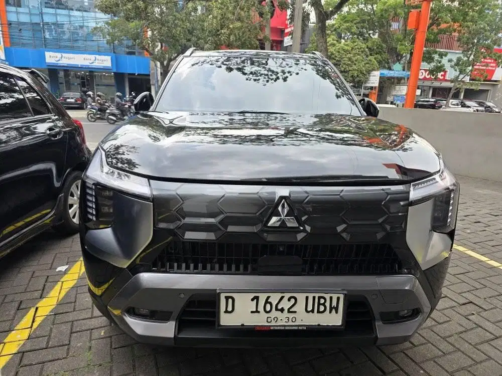 Mitsubishi Destinator Ultimate AT th 2025 km 4rb