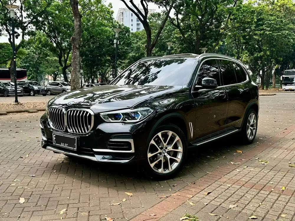 BMW X5 xDrive40i xLine G05 2022 - HARGA CASH