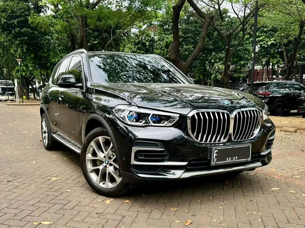 BMW X5 xDrive40i xLine G05 2022 - HARGA CASH