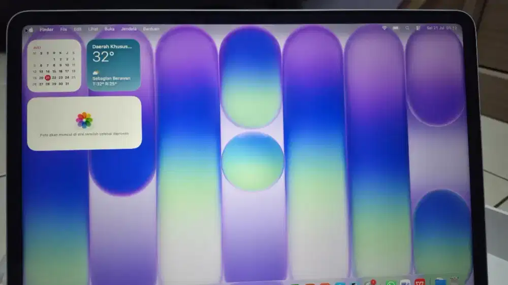 Macbook neo silver