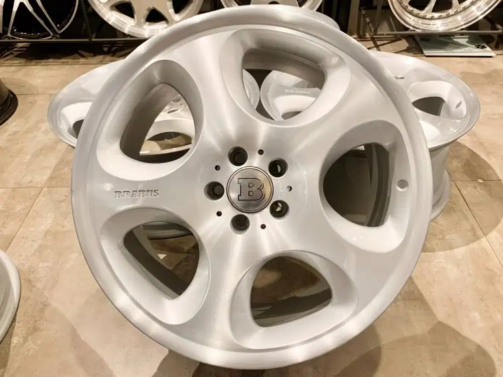 Velg Brabus Monoblock IV, R-20, Lebar 9.5, PCD 5x112
