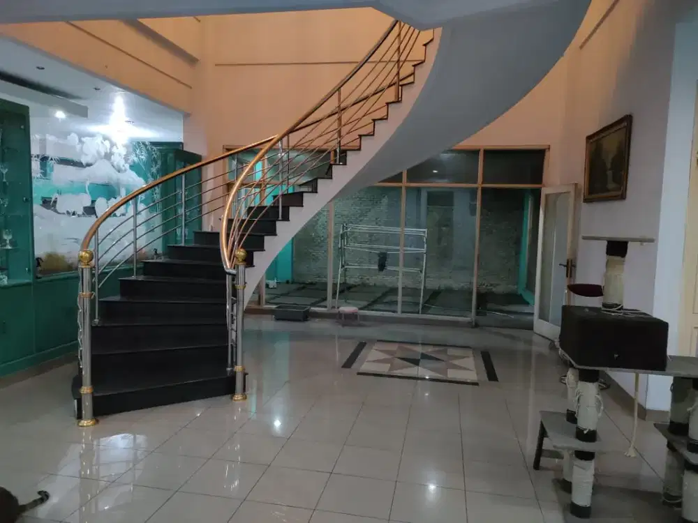 TERMURAH RUANG USAHA DAN RUMAH 2,5 LANTAI CIBADUYUT BANDUNG LOKASI STRATEGIS