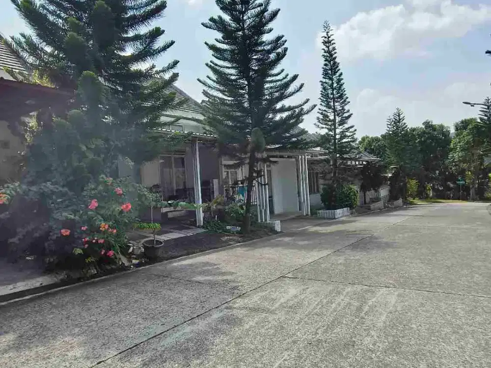 Dijual Rumah 2 Lantai View Gunung di Teras Hill Sentul City