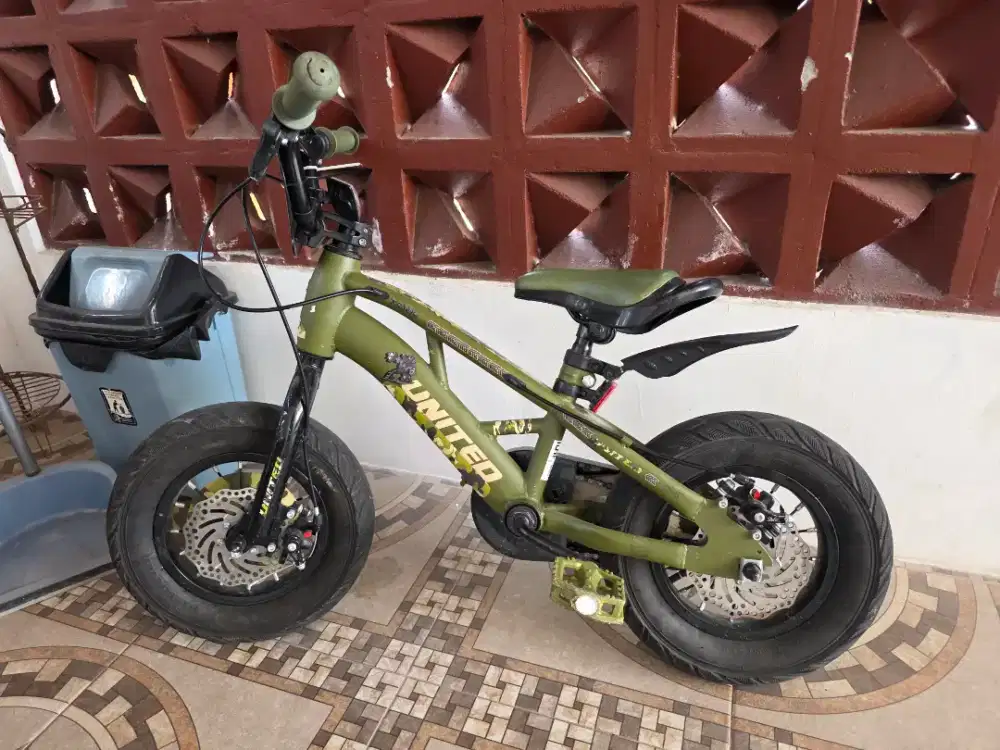 Sepeda United Tank 12inch