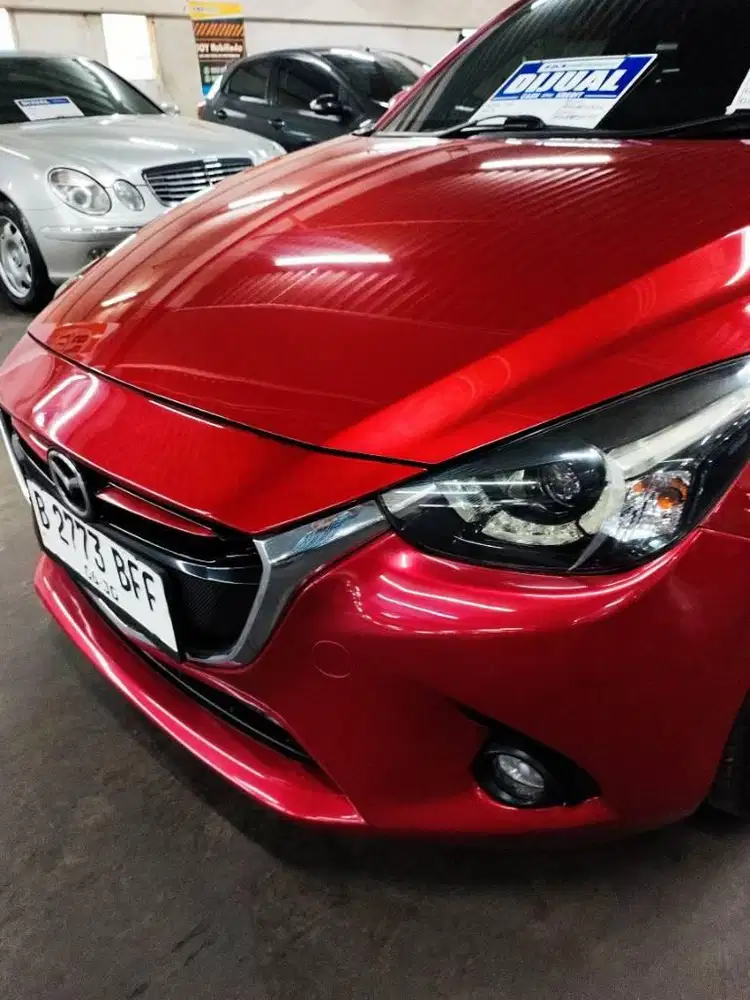 MAZDA 2R SKY AKTIF 2015 KILOMETER RENDAH