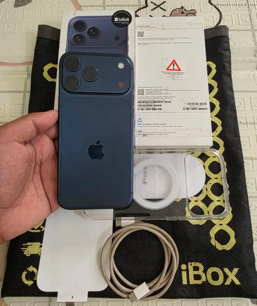 iphone 17 pro max 256gb resmi iBox,garansi 15-01--2027 fulset original