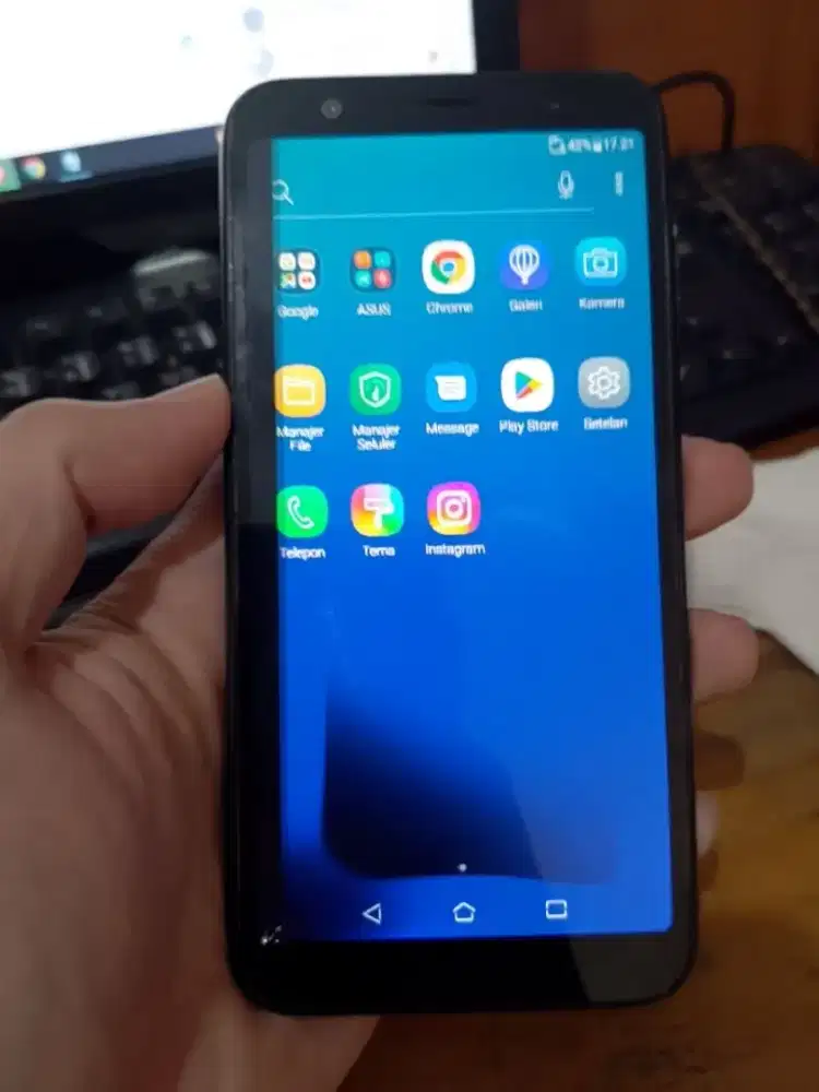 Asus zenfone live L 1