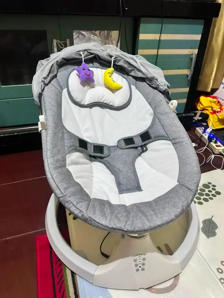 Bouncher bayi otomatis