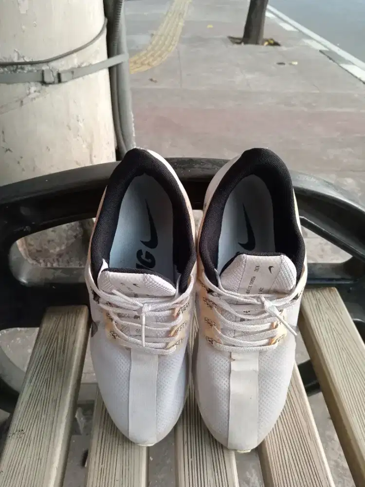For sale sepatu NIKE ORI bagus nego