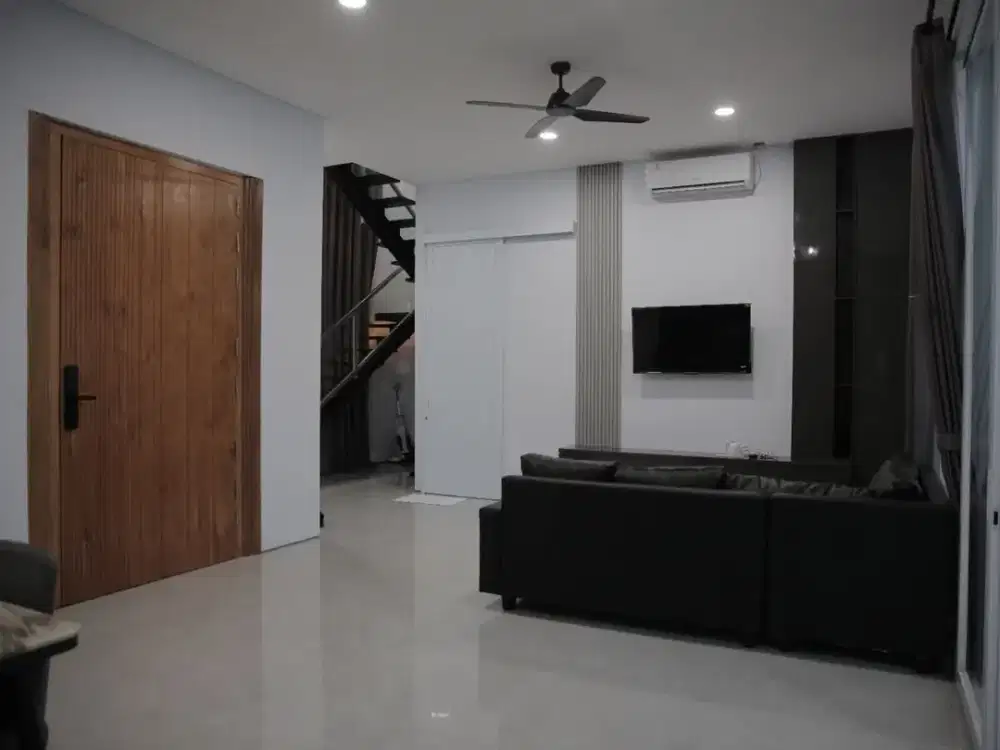 Modern Tropical Luxury Villa in Pengubugan, Kerobokan
