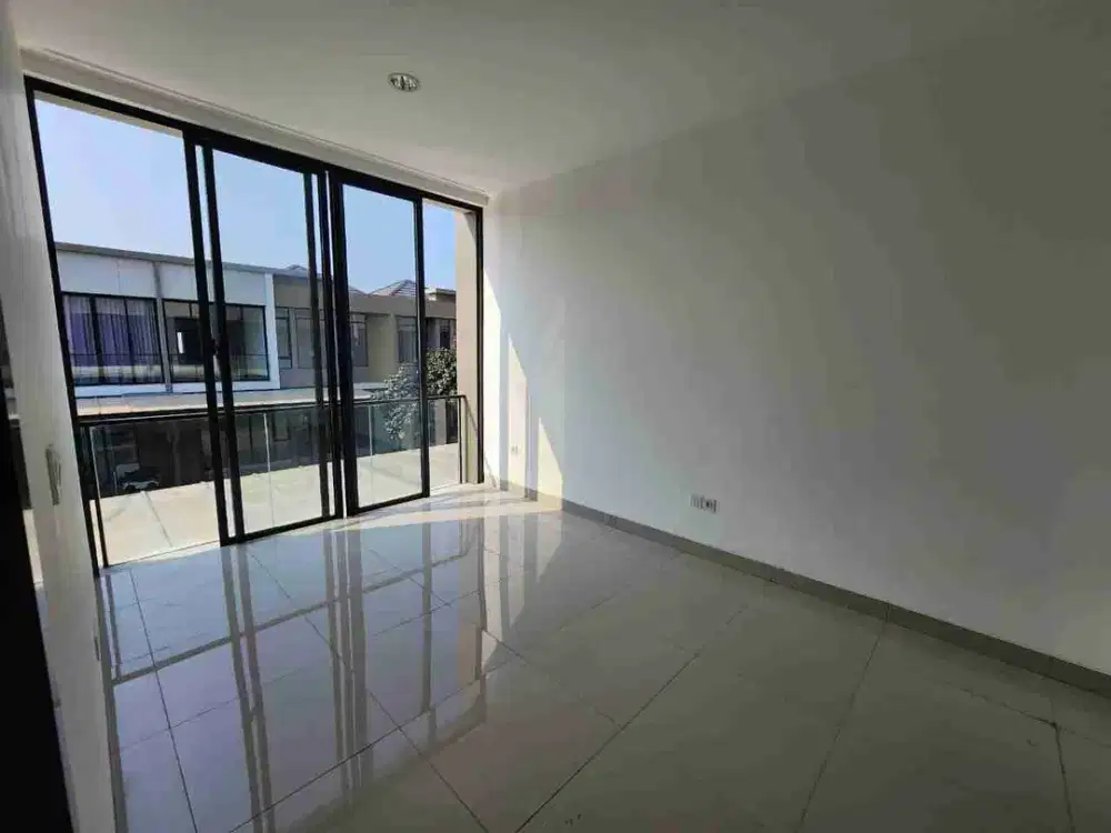 Disewakan Rumah California Kosongan Pik 2