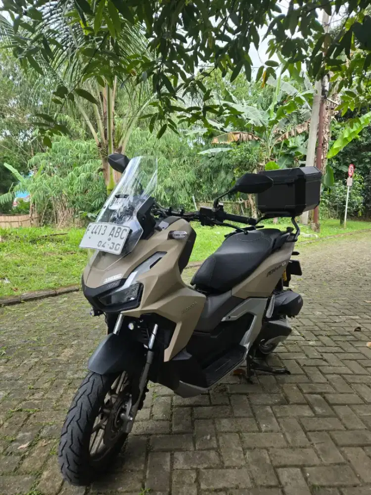 Honda ADV 160 Tahun 2025 Mulus, Terawat Komplit