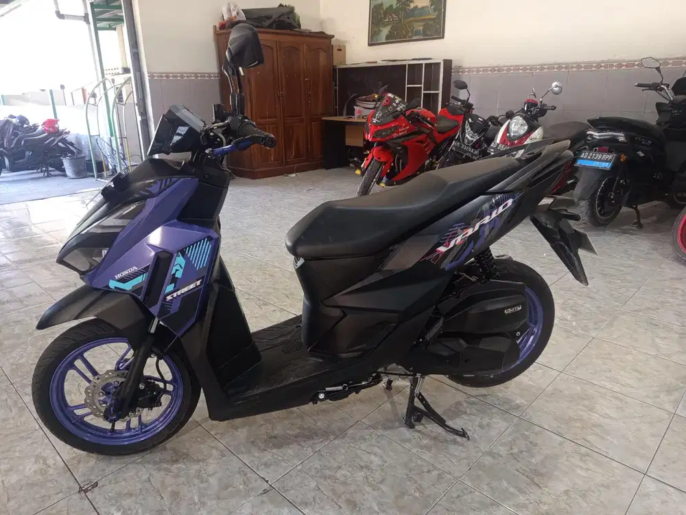 Vario Street 125 Like New 2026
