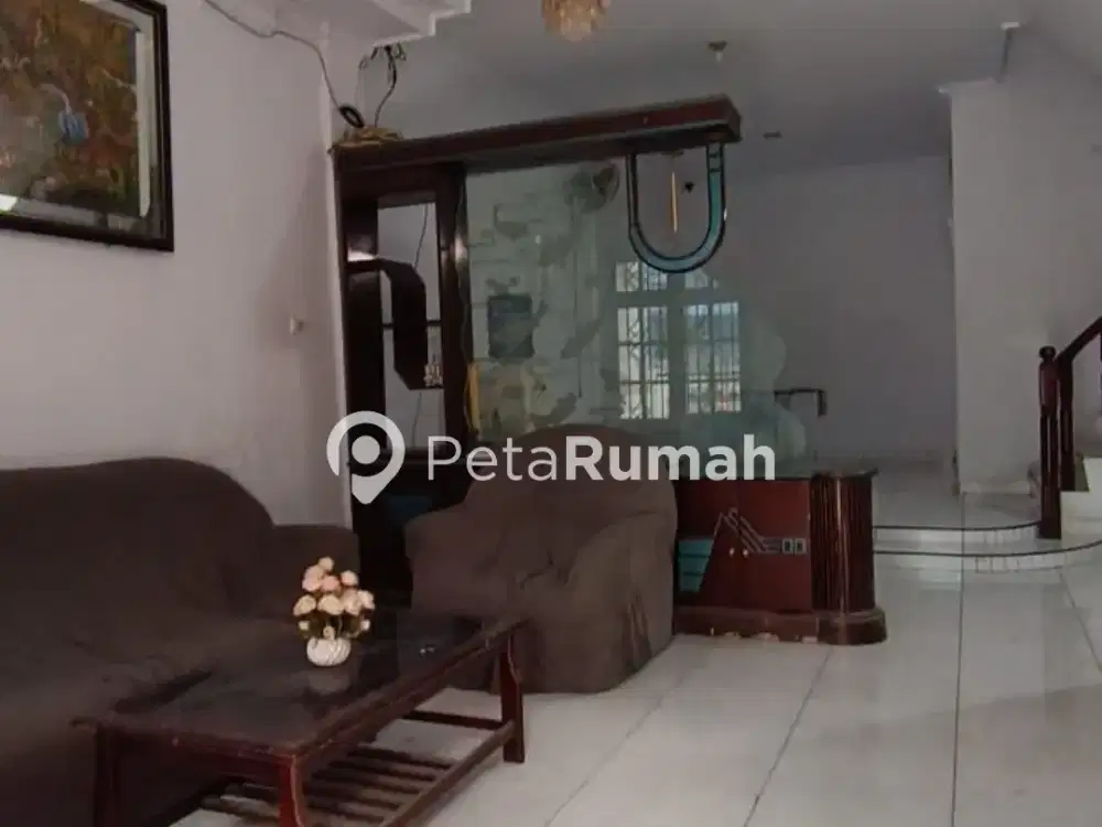 DISEWAKAN VILLA JALAN JEMADI KOMPLEK JEMADI PERMAI - DAERAH CEMARA (LIEPHING)