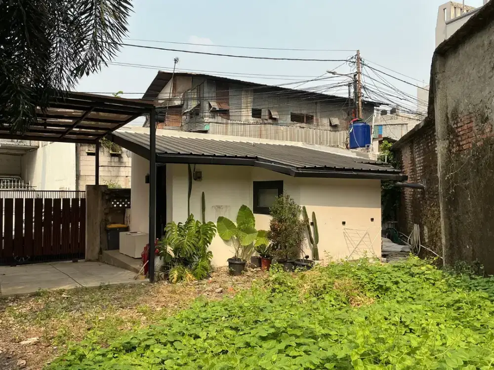 Dijual Rumah + Tanah di Cikoko Barat, Pancoran - Jakarta Selatan
