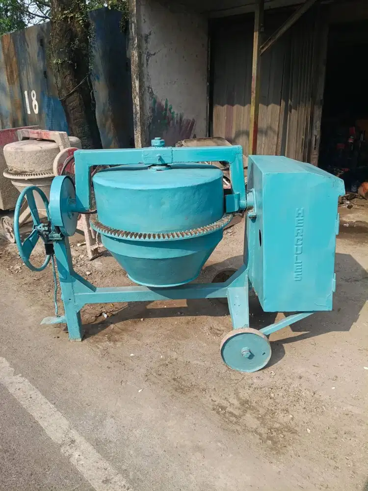 Jual Mesin Mixer Cor Beton Hercules Mulus Siap Pakai