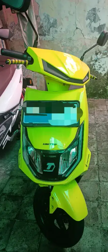 United New MX1200