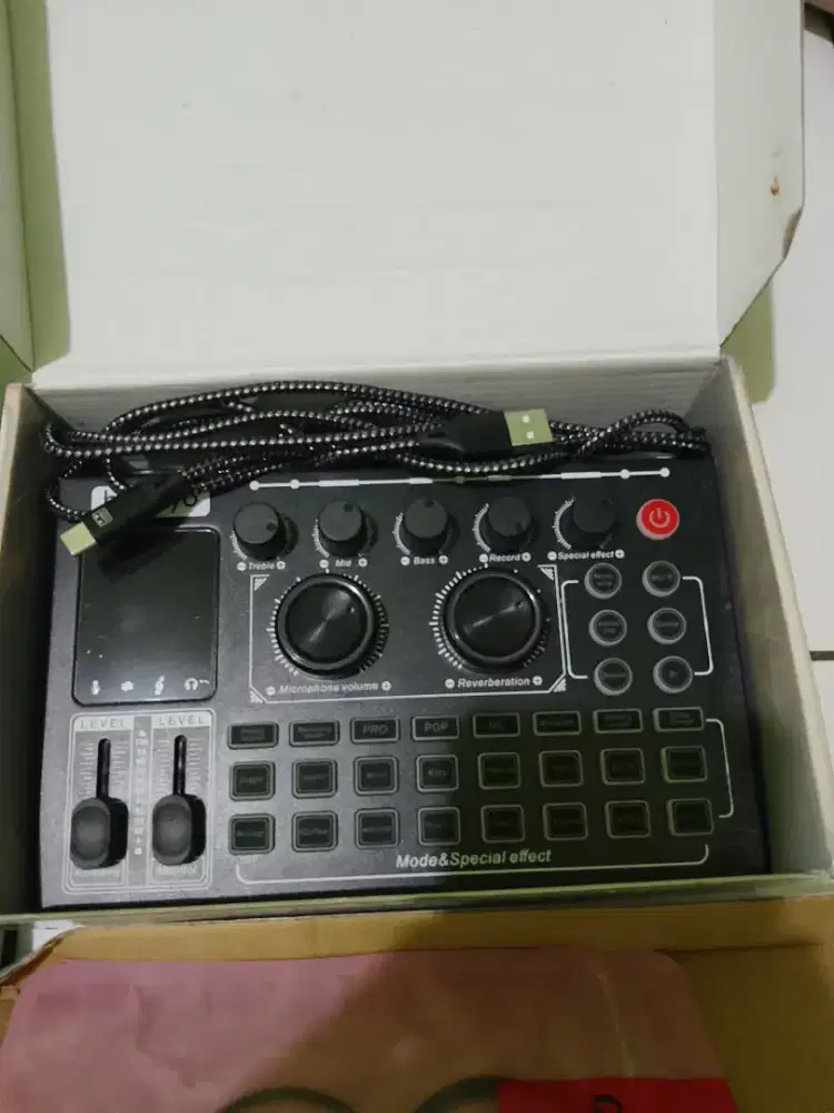 Soundcard f999 dijual cepat