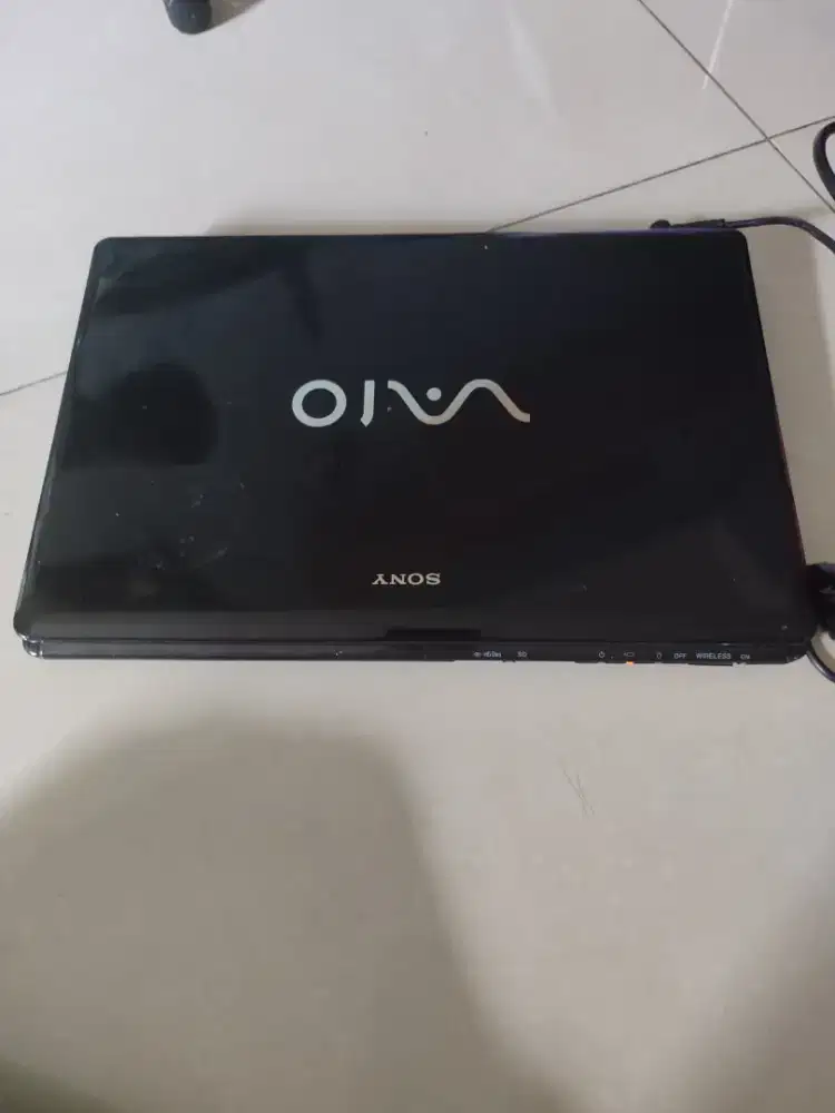 Dijual Laptop Sony Vaio, model PCG-61412W