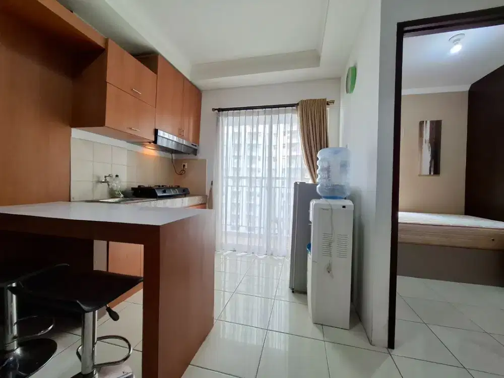 Disewakan Apartemen Dekat Central Park Mediterania Garden Residence 2 2BR Furnished Interior Mewah