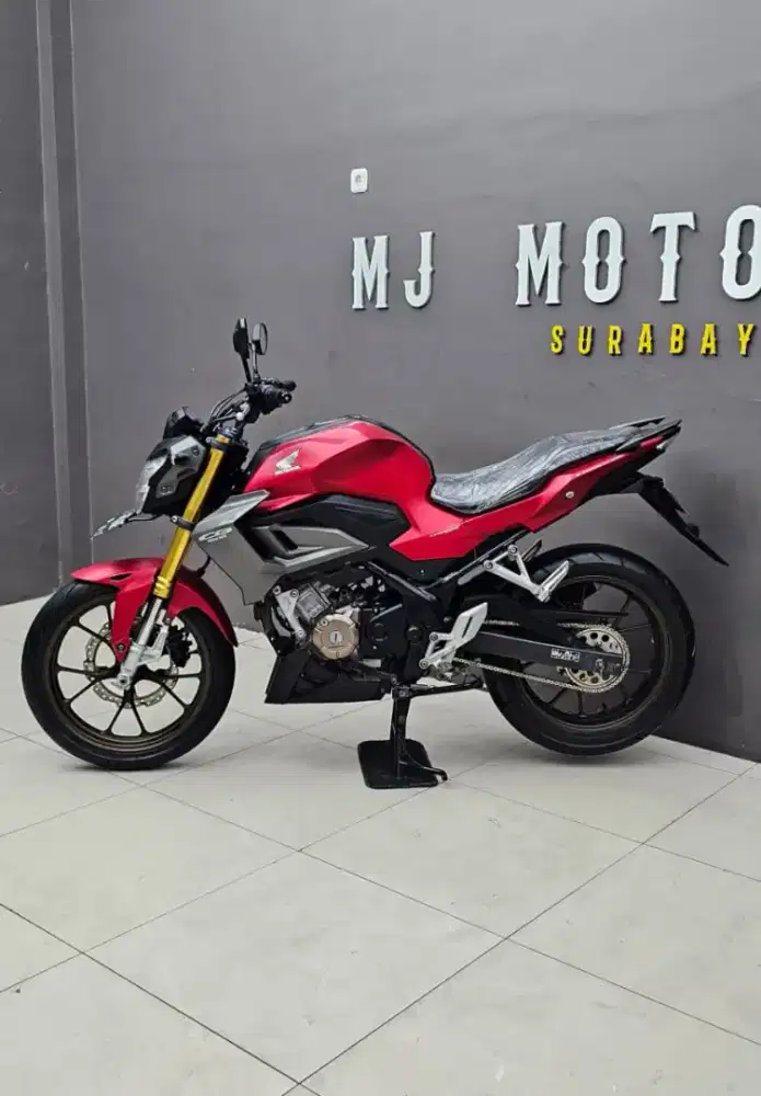 HONDA CB150R STREETFIRE