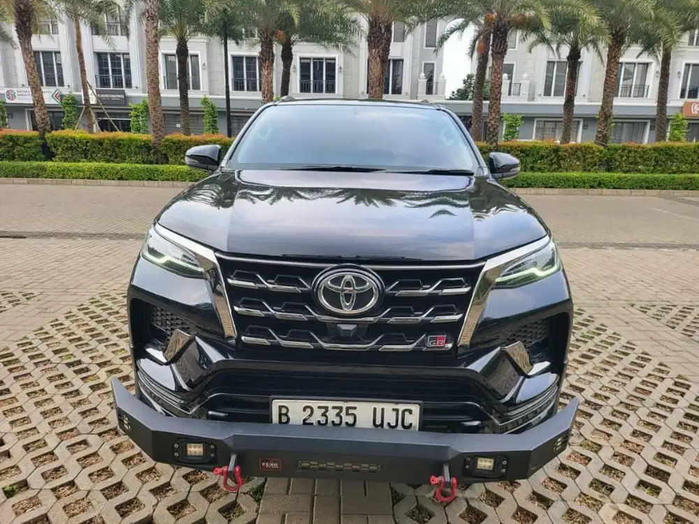 Toyota Fortuner 2.8 GR disel at dp 5jt tahun 2023