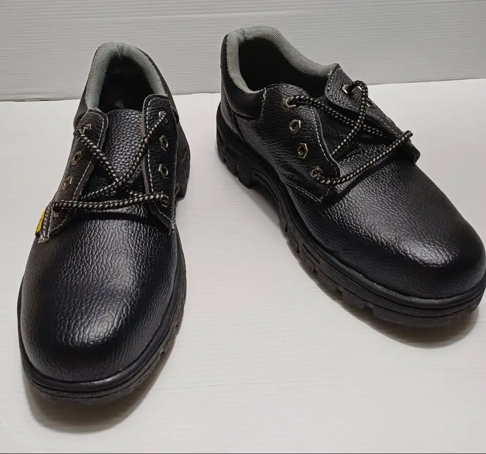Sepatu Kerja Safety Shoes Size 44