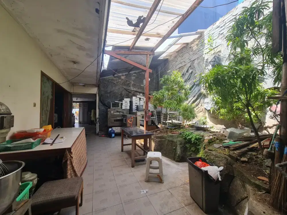Lokasi Strategis, Rumah Tinggal Bisa Untuk Usaha Di Tengah Kota, Sriwijaya, Bandung