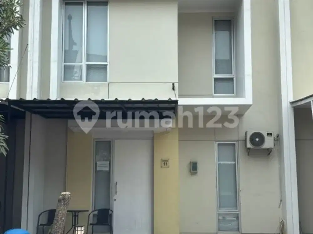 Disewakan Rumah Semi Furnished Rapih Carillo