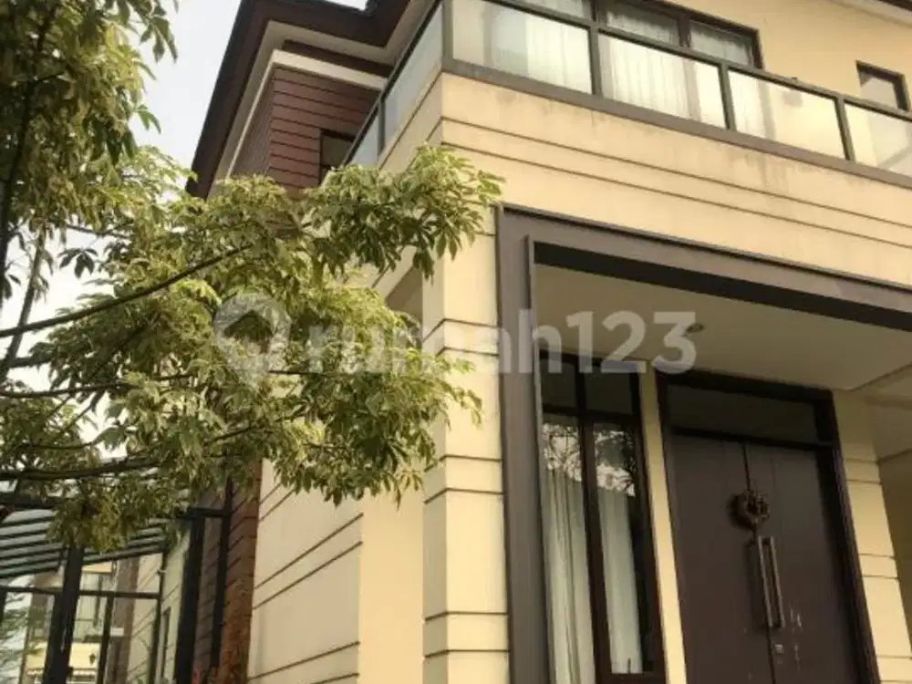 Rumah 2 Lantai Semi Furnish Lavon 1 Cluster Encharta