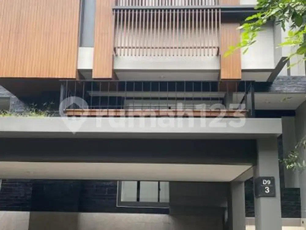 Rumah Cantik Semi Furnish di Cluster Caelus Greenwich
