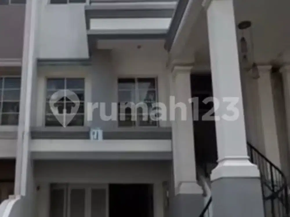 Rumah 3 Lantai di Gading Grande Kelapa Gading