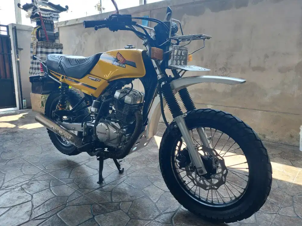 Dijual Motor Verza Custom Win 100