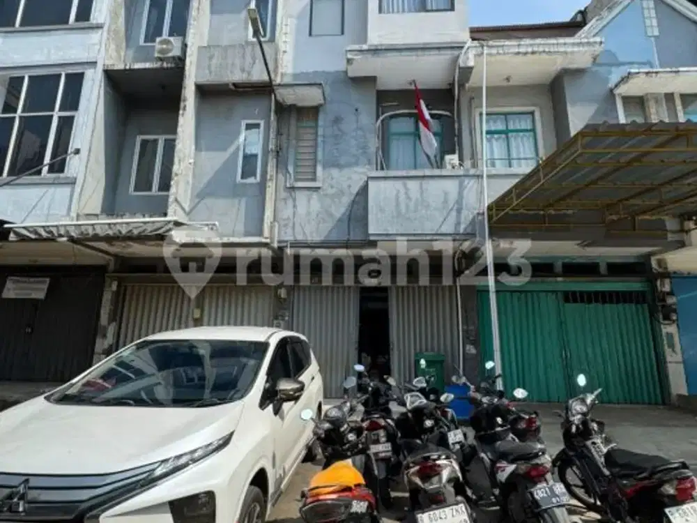 Ruko di Taman Palem Lestari Jakarta Barat