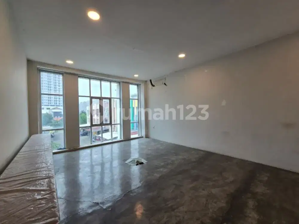 Ruko Gandeng 3 Lantai Modernland Connecting No 25&26