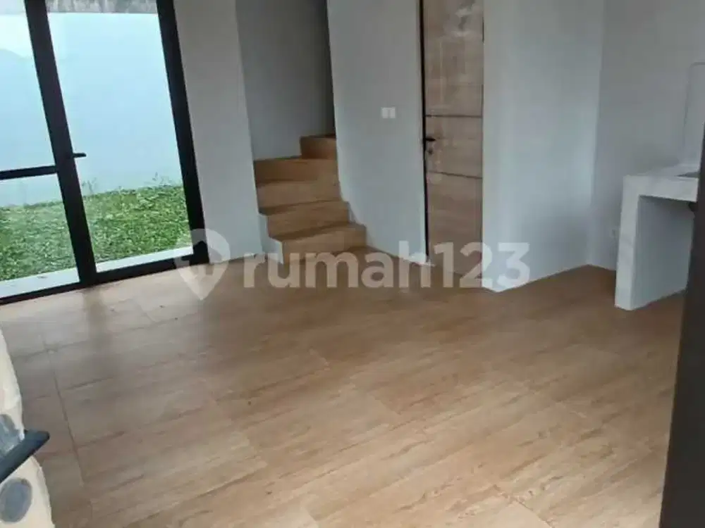 Disewakan Rumah Bagus Siap Huni Cendana Botanic Karawaci