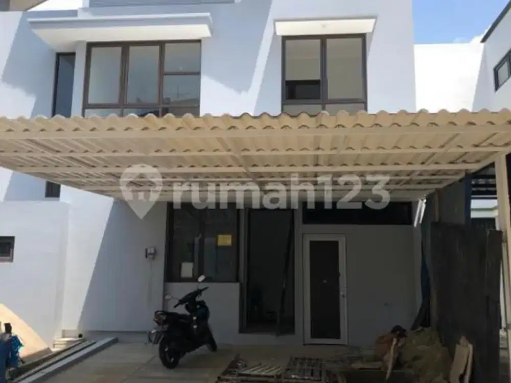 Disewakan Rumah Siap Huni Serenade Lake Gading Serpong