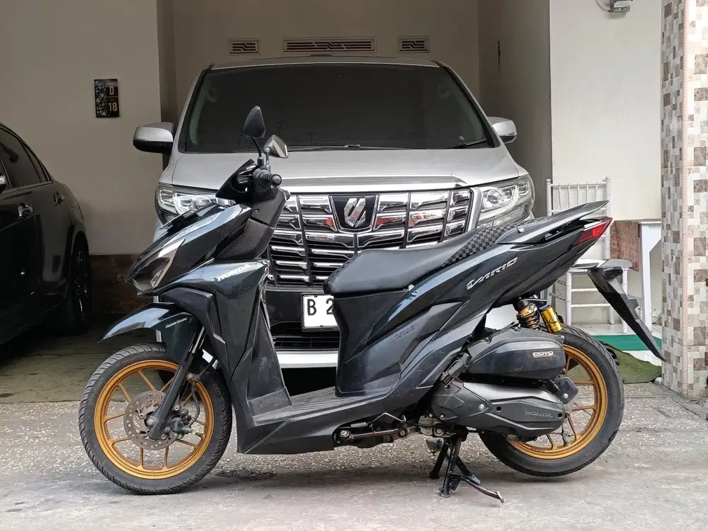 Vario 125 iss tahun 2021 low km 17rb/tt boleh gan cash lebih bagus