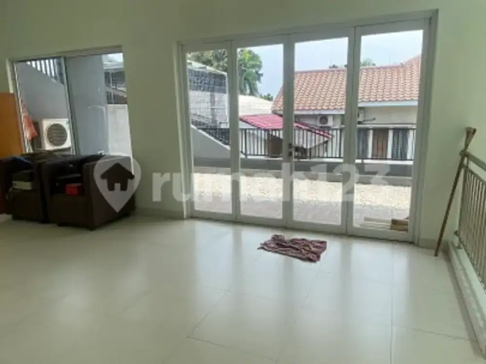 Rumah Terawat Siap Huni 2 Lantai Angrek Loka BSD