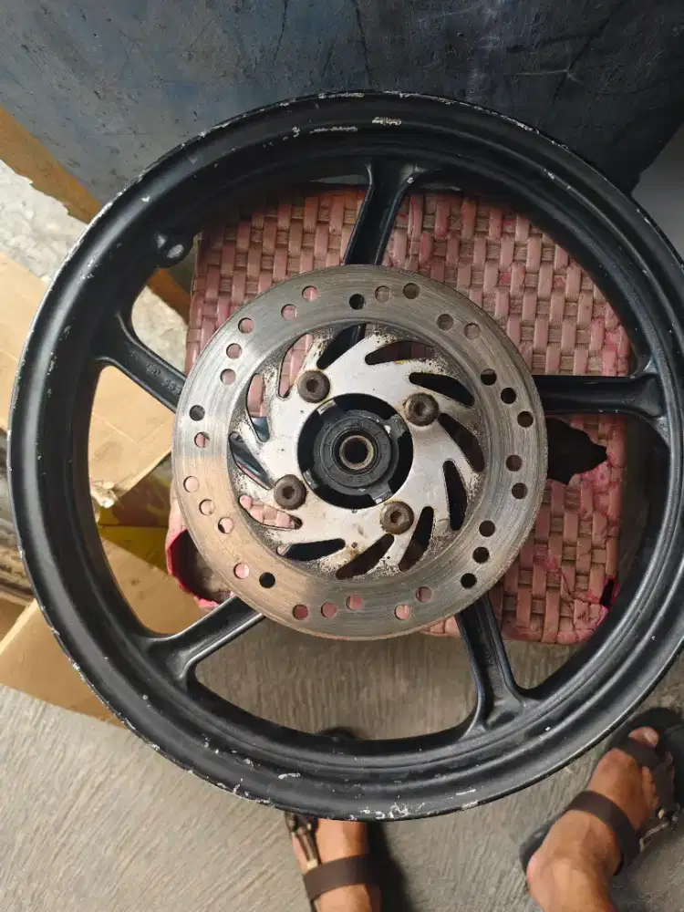 Sepasang velg beat