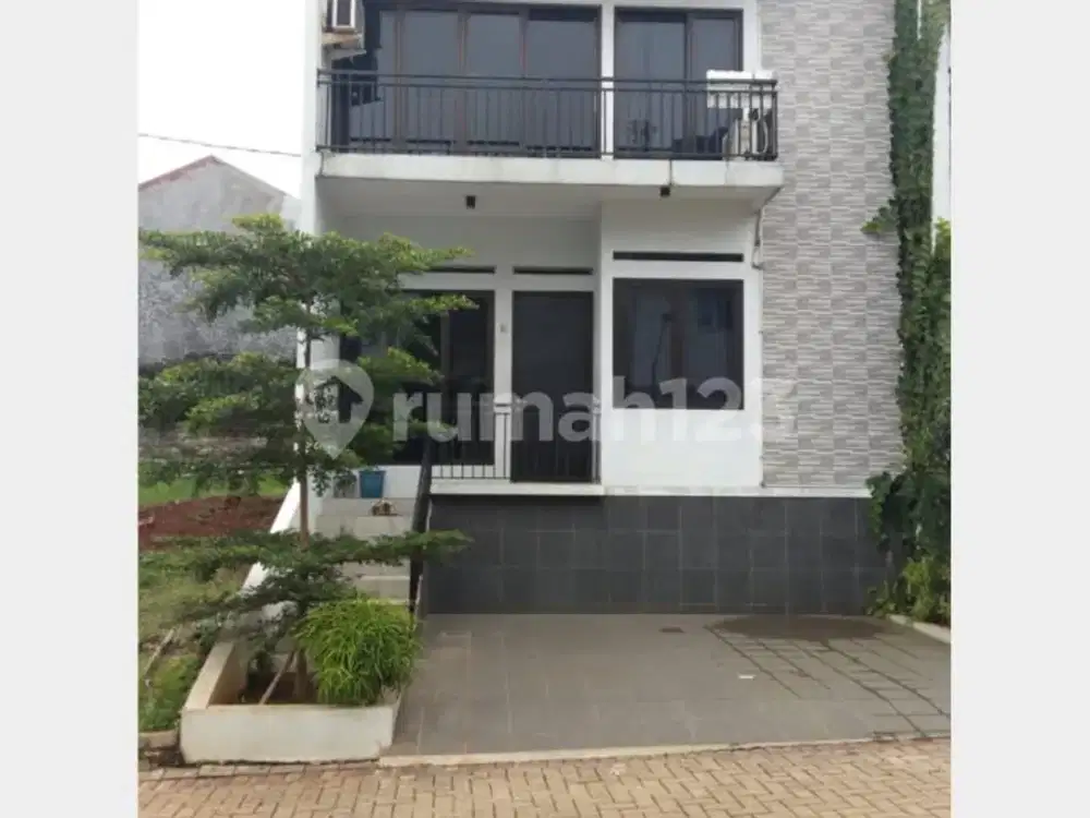 Rumah 2 Lantai Dijual Murah Nyaman Pinehill Kencanaloka