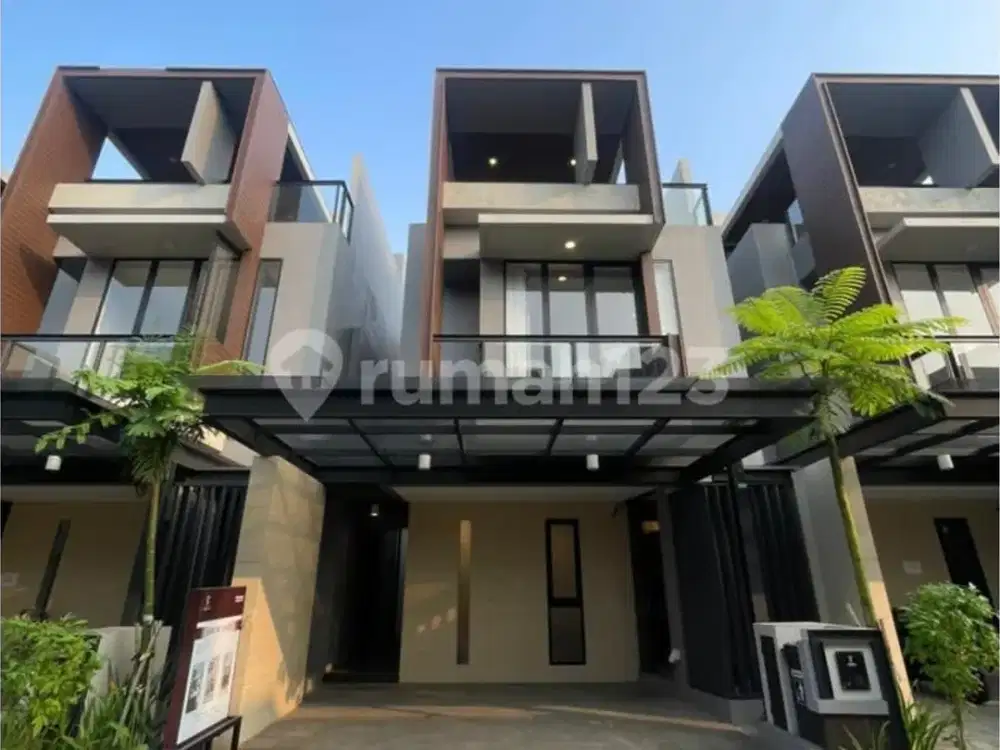 Dijual Rumah Mewah dan Cantik 3 Lantai di Metland Puri