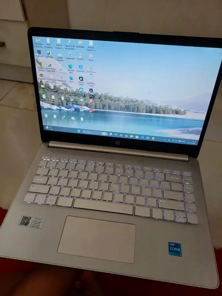 Laptop HP 14s-dq5127tu