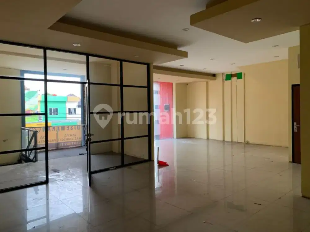 Ruko Gandeng Lokasi Strategis di Pesanggrahan Jakarta Selatan
