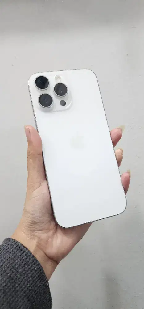 Iphone 16 pm 256 White
Inter Beacukai