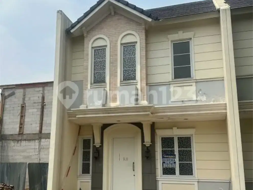 Rumah Siap Huni 2 Lantai Azzura , Vanya Park Bsd