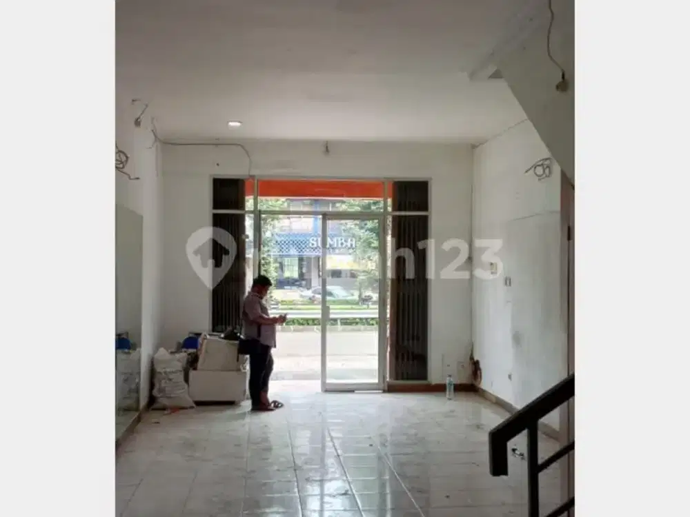 Disewakan Ruko 3 Lantai Siap Huni Gading Serpong
